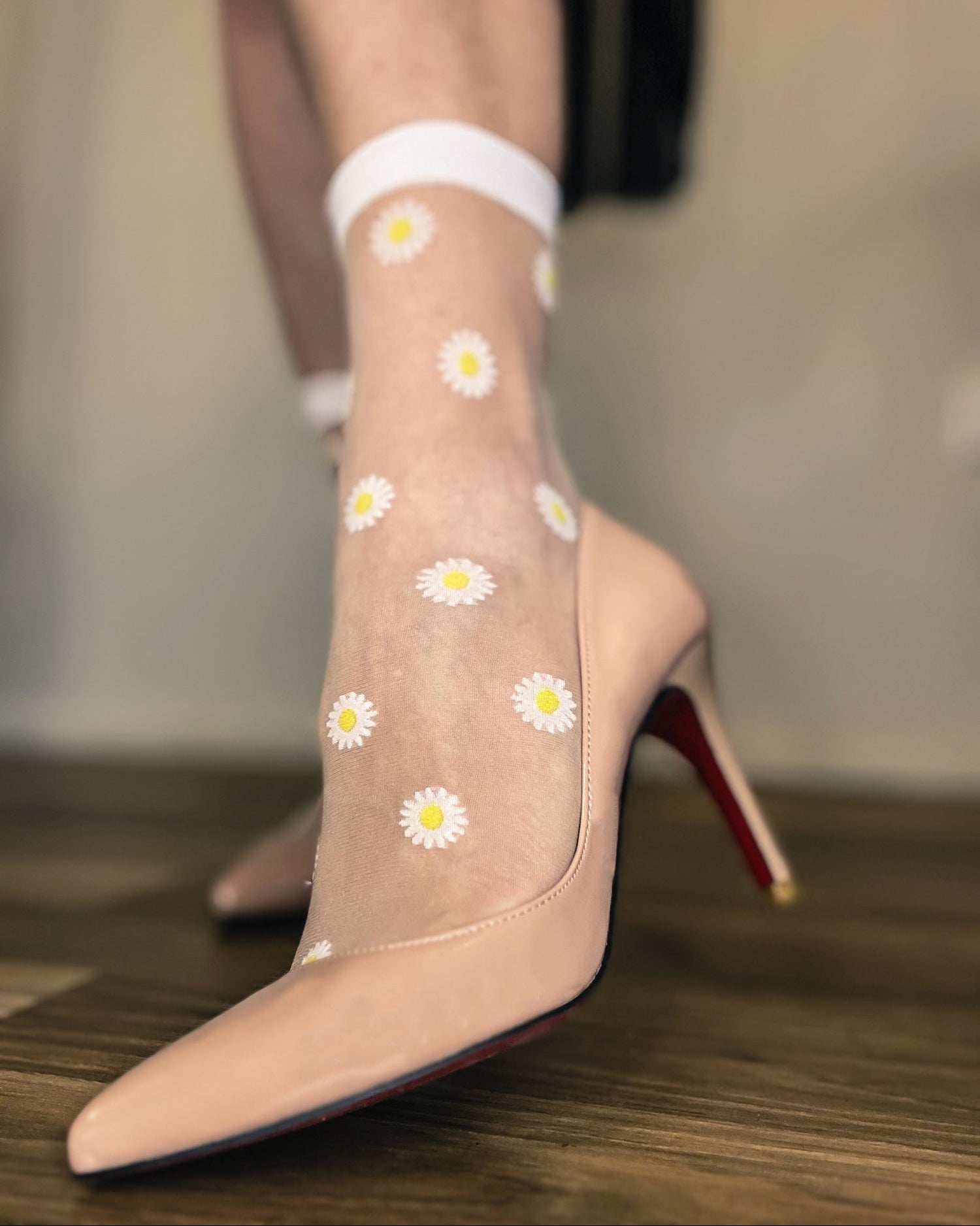 Ohdita chic flower socks, sheer ankle socks for summer