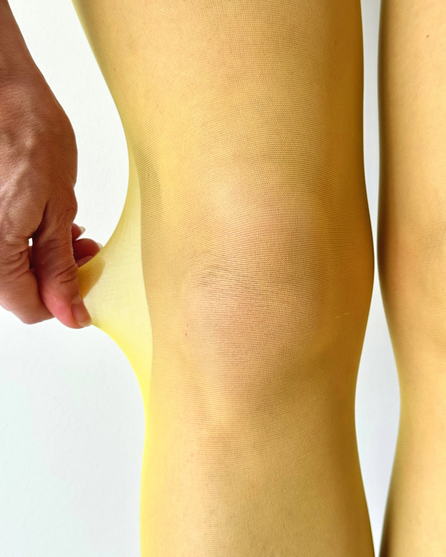 Yellow tights. Sheer colored tights